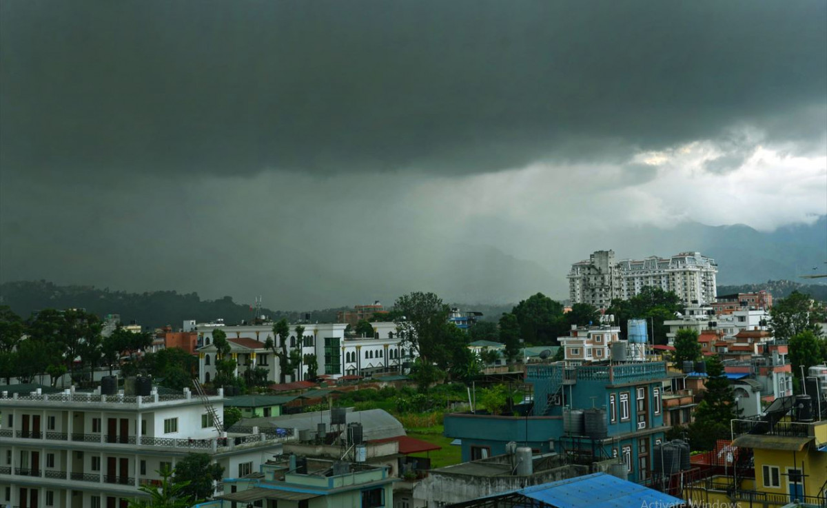 पहाडी भूभागमा मेघगर्जन र चट्याङ्गसहित बर्षा र हिमाली भूभागमा हिमपातको सम्भावना