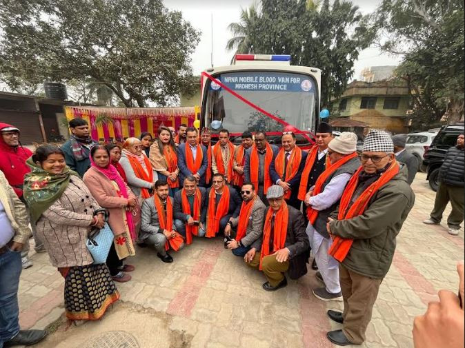 एनआरएनएद्वारा मधेश प्रदेशमा मोबाइल ब्लड बस हस्तान्तरण, मानिसहरुको ज्यान जोगाउन सहयोग हुने विश्वास