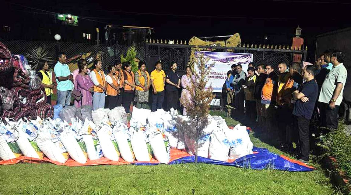 गोरखा र बागलुङका बाढी पहिरोपिडितलाई लायन्स क्लबको सहयोग