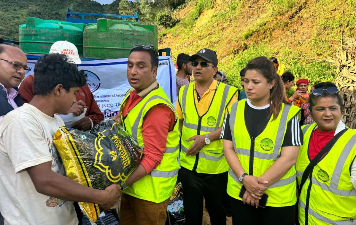 एनआरएनएद्वारा काभ्रेका बाढी तथा पहिरो प्रभावित ४०१ परिवारलाई राहत वितरण