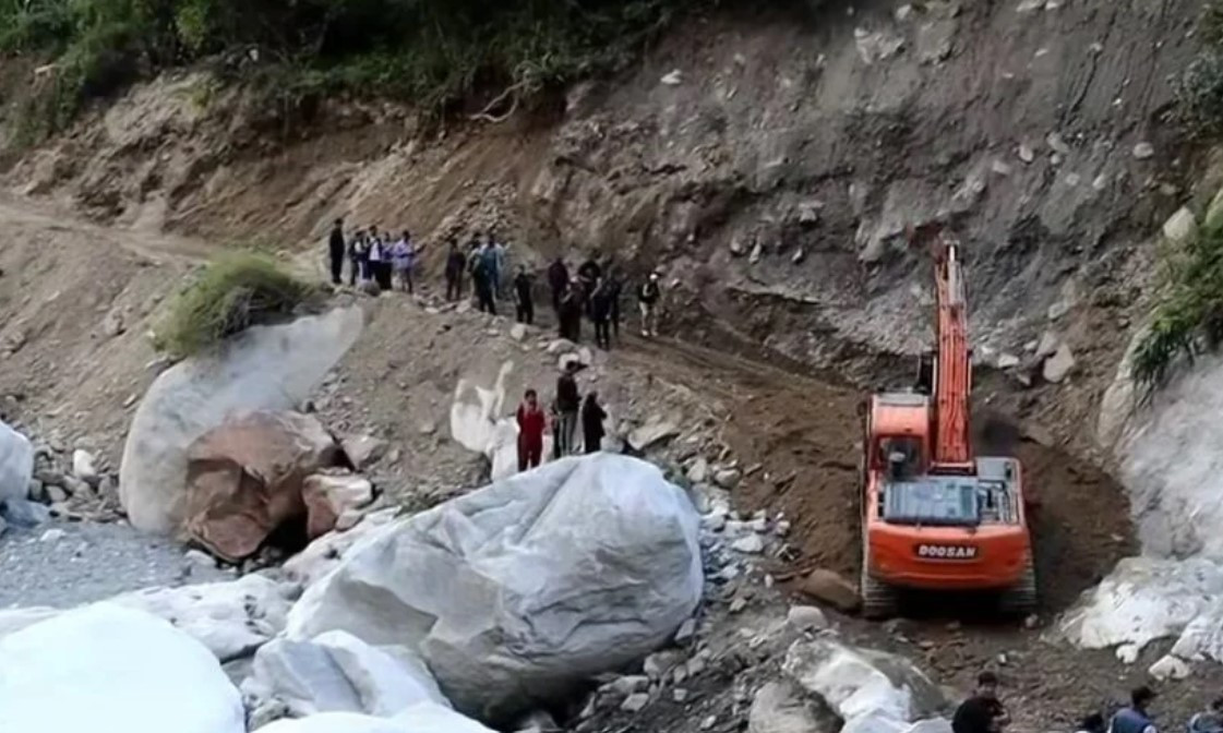 हेटौँडा-काठमाडौँ जाँदा वैकल्पिक सडक प्रयोग गर्न आग्रह