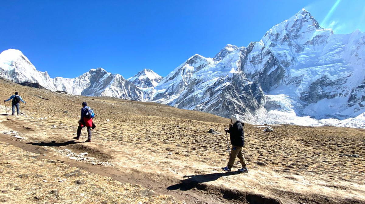 कालापत्थरको यात्रामा खुलेका मनमोहक हिमाली दृश्य (तस्बिर)